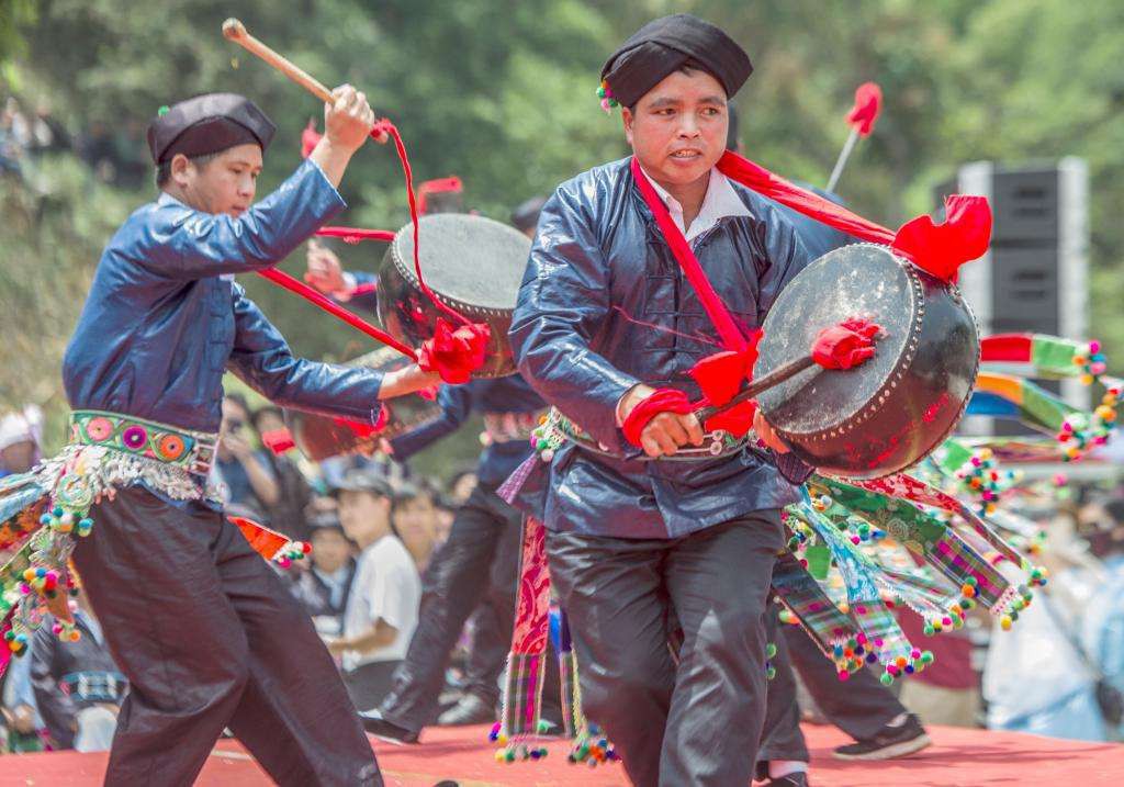 3,壮族三月三不仅是广西壮族的重要节日,也是当地汉,瑶,苗等民族的