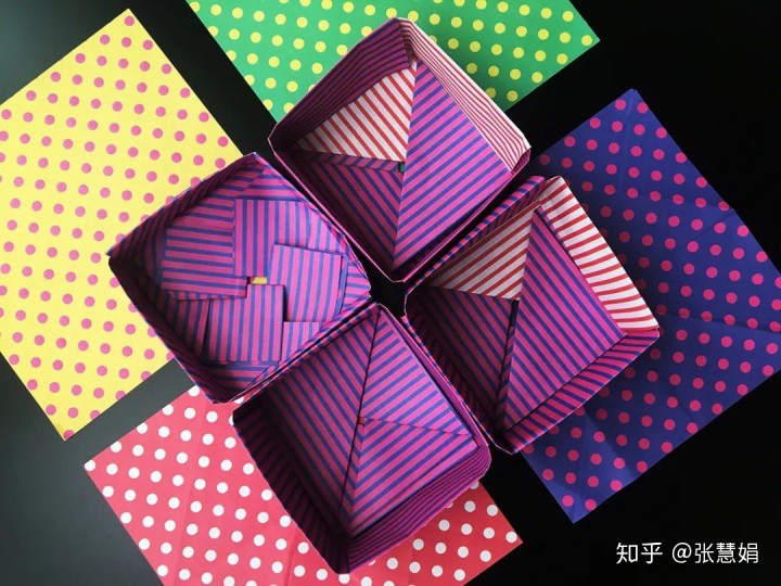 纸魔方六怎么做 用彩色纸就可以做出美丽的魔方
