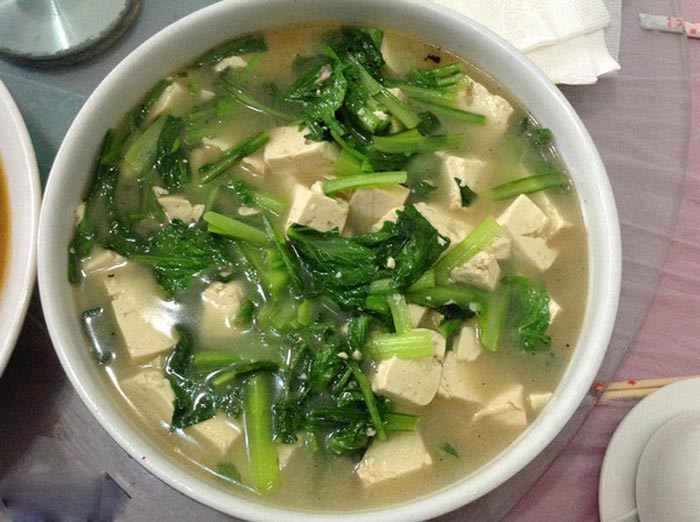 小白菜炖豆腐做法 做白菜炖豆腐步骤