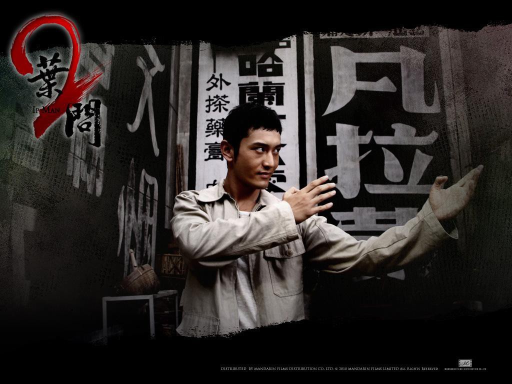 4,后来,在一次与洋人的比武中,张师傅被洋拳王龙卷风给打死了,叶