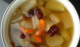  雪梨红枣汤的配料及制作方法 怎样做雪梨红枣汤
