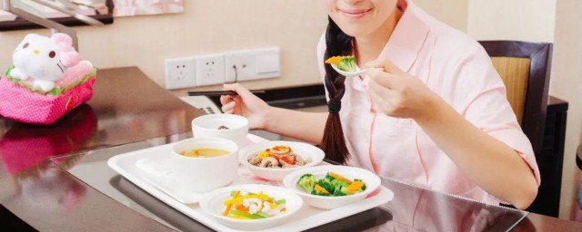 坐月子不能吃哪些东西