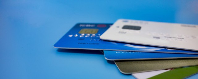 信用卡面签是什么意思（信用卡面签的解释）