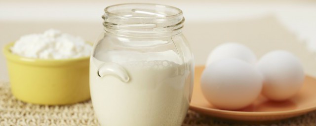 纯甄酸牛奶和鸡蛋能同时吃吗你清楚吗？