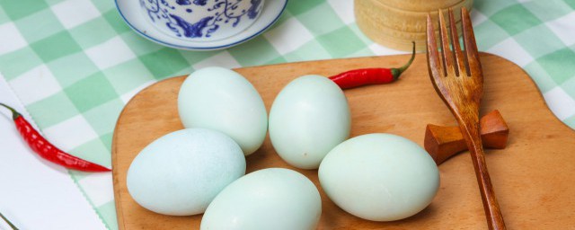 咸鸭蛋黄的营养价值及功效与作用解释，理解咸鸭蛋黄有什么作用