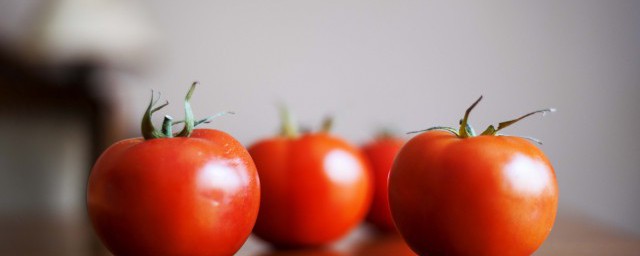西红柿的功效与作用及营养价值解释，理解多吃西红柿有什么好处