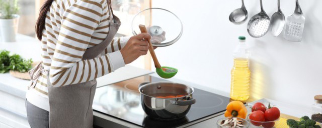 紫菜凉皮海鲜汤的做法，对于简单四步做全家都爱的汤的要点