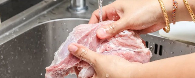 切完生肉怎么洗手你清楚吗？
