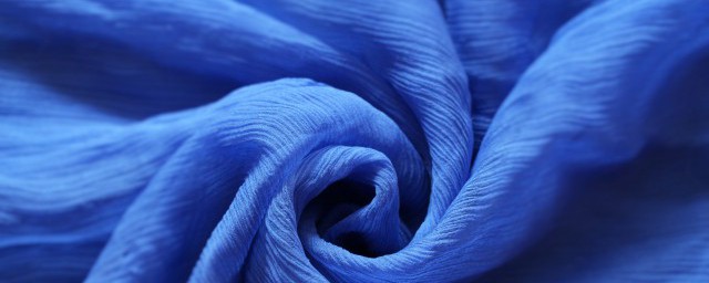 为什么丝绸是由什么材料制成的