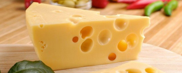 如何吃加工奶酪加工奶酪和天然奶酪的区别