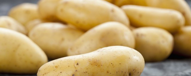 如何炒土豆最简单详细的方法炒土豆最简单的方法