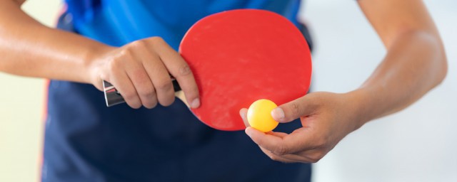 中国第一个乒乓球冠军是谁怎样，谁是中国第一个乒乓球冠军好吗