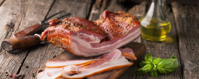 最简单腊肉的腌制方法是什么你了解吗？