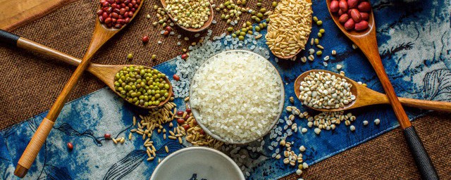 大米怎么蒸好吃又香;对于米饭怎么蒸才更好吃介绍