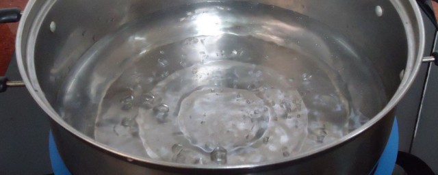 烧开水的水蒸气温度有多高，原来烧开水的水蒸气温度是多高