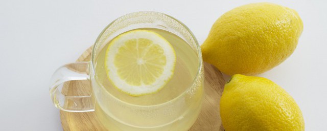 柠檬泡水长期饮用对人体好不好你了解吗？