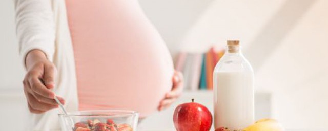 孕妇喝纯牛奶对胎儿有什么好处，原来孕妇喝纯牛奶对胎儿有啥好处