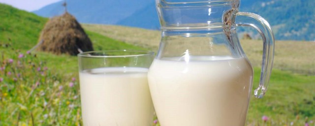 每天喝纯牛奶有什么好处，原来每天喝纯牛奶的好处
