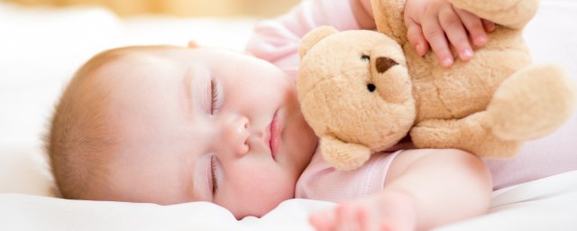 宝宝睡觉吃奶的注意事项有哪些